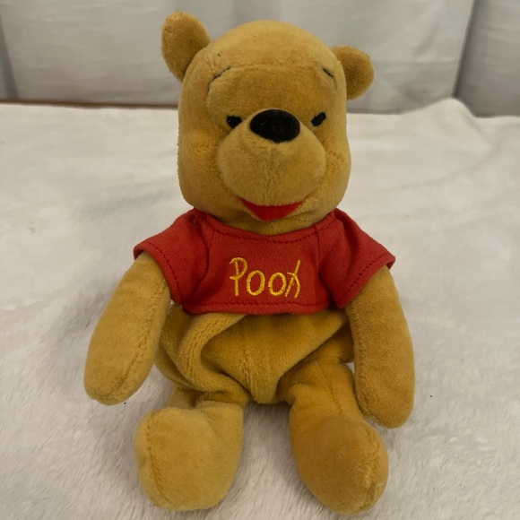 The Disney Store ‎ *Winnie the Pooh* Mini Bean Bag Plush 8" - Picture 1 of 2